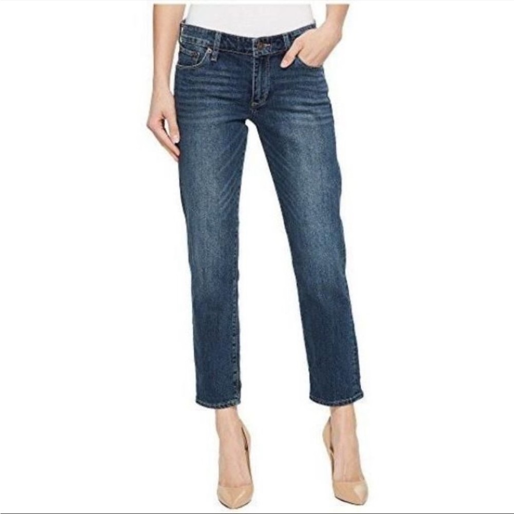 Levis 505 straight leg dark denim with unique and rare pocket design 6L